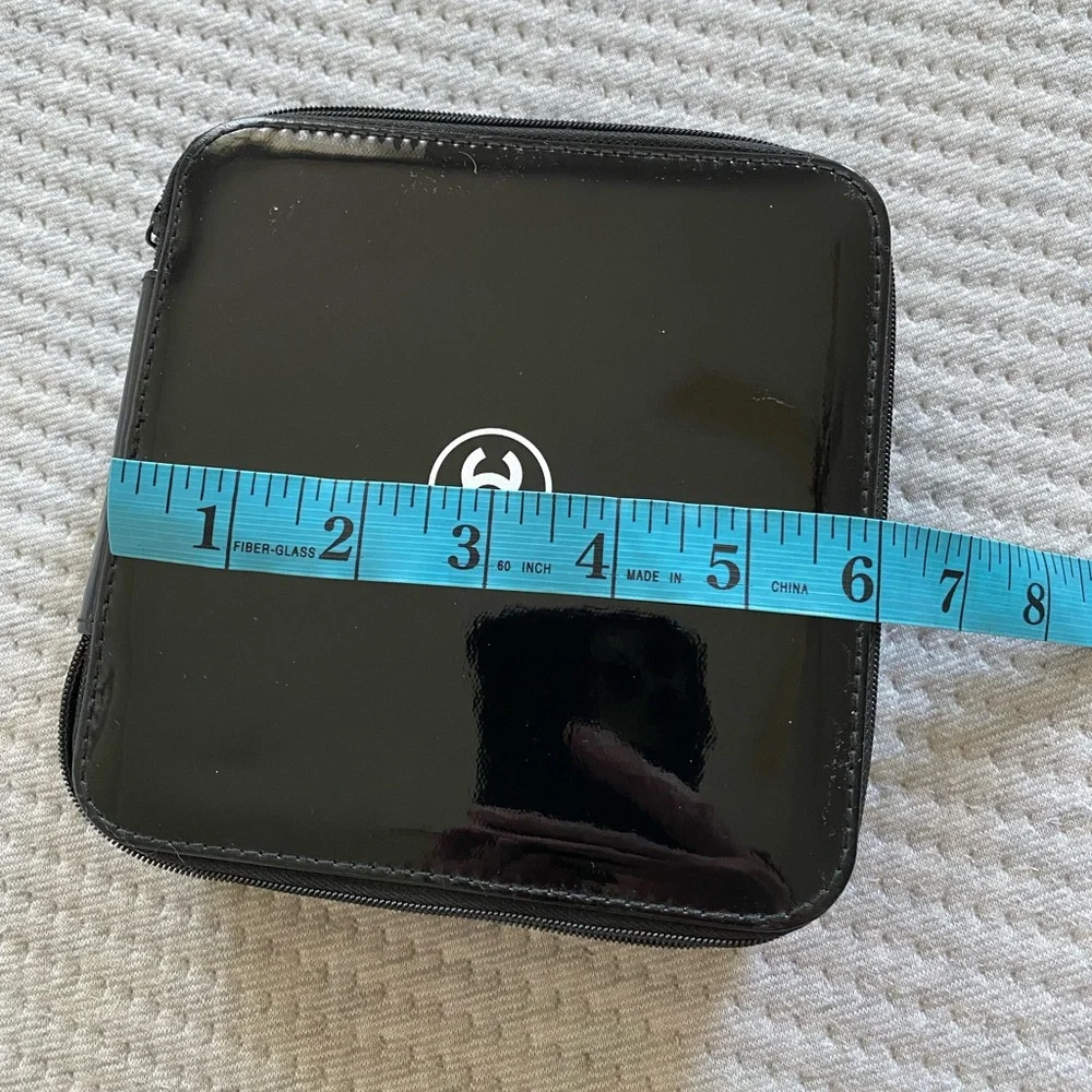 CHANEL MAKE UP VANITY BLACK PATENT CASE